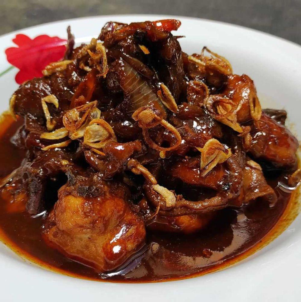 Resep Semur Ayam Pedas yang Praktis dan Enak untuk Sajian Keluarga