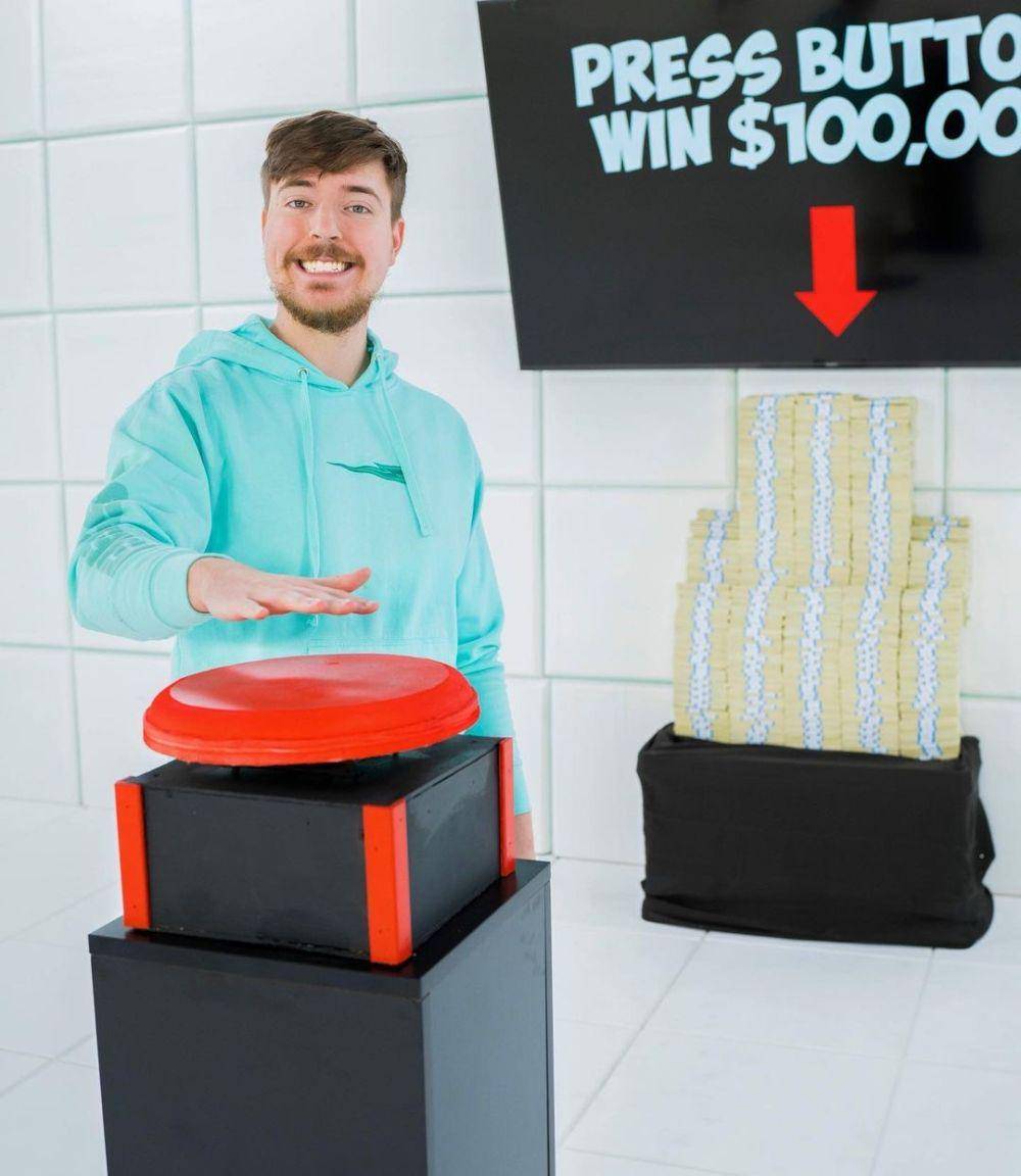 MrBeast (instagram.com/mrbeast)