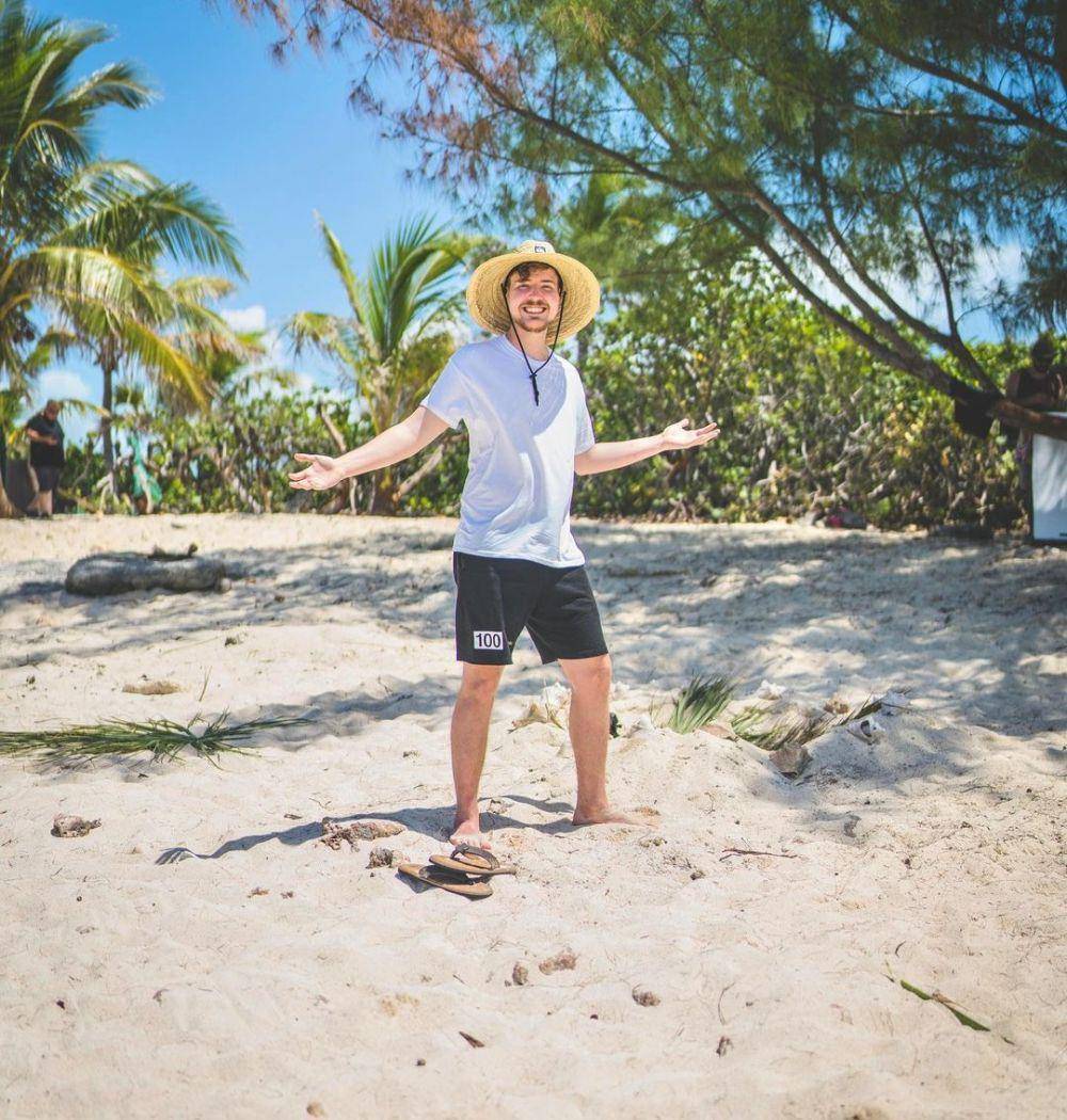 MrBeast (instagram.com/mrbeast)