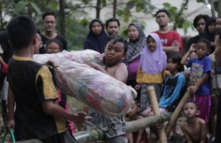 ekspresi lucu saat lomba 17-an (instagram.com/guyonanlucu)