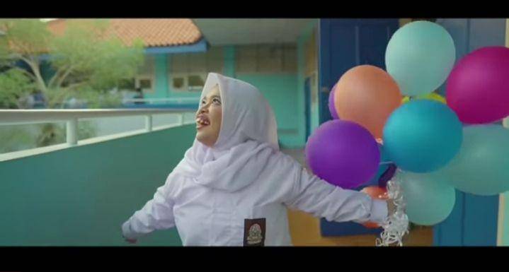 potret Kekeyi dalam MV lagu Tak Bisa Tanpa Kamu (youtube.com/Syakir Entertainment)