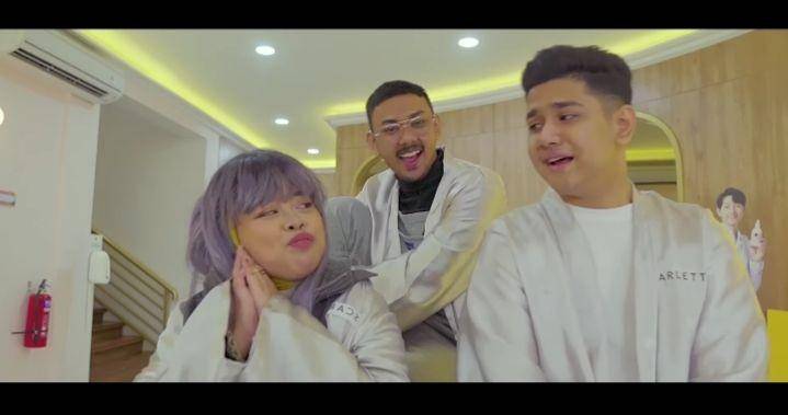 potret Kekeyi dalam MV lagu Tak Bisa Tanpa Kamu (youtube.com/Syakir Entertainment)