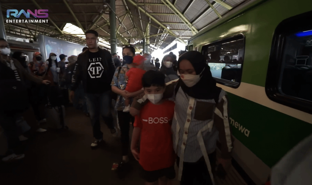 momen Gigi sewa satu kereta buat liburan ke Bandung (youtube.com/RANS Entertainment)