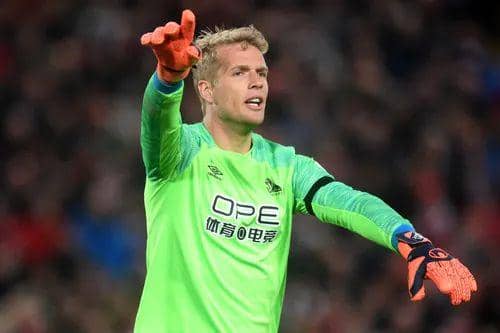 Jonas Lossl (premierleague.com)