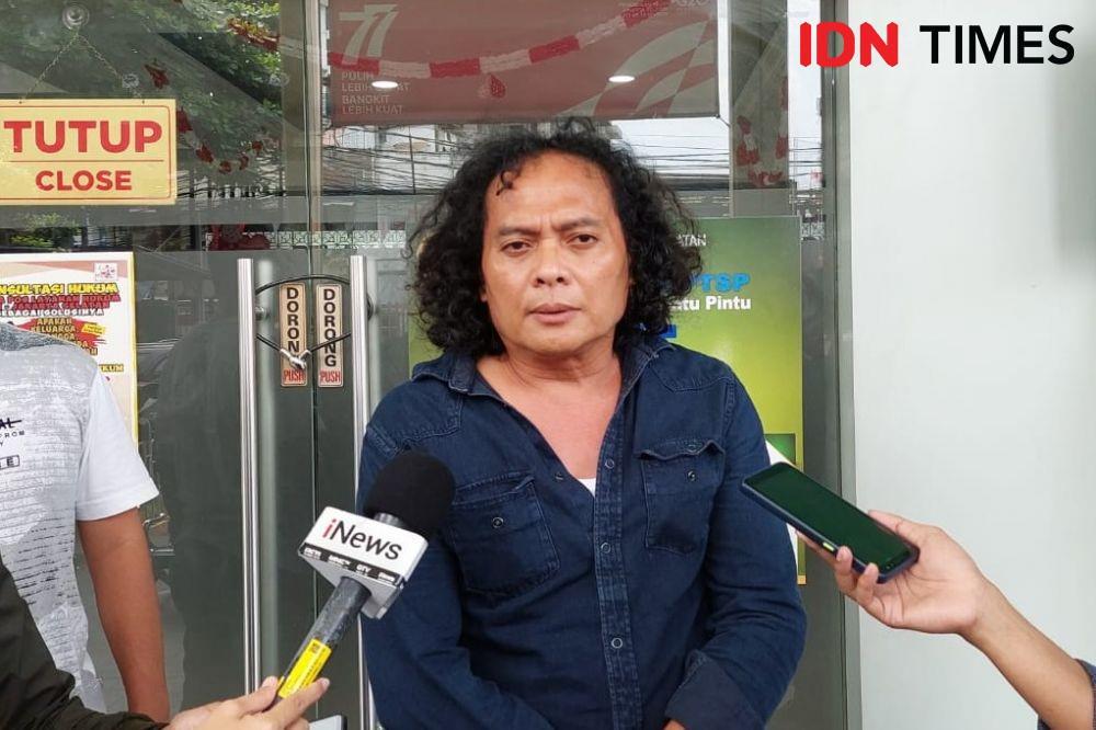 Eks Pengacara Bharada E  Datangi PN Jaksel, Tak Terima Dipecat