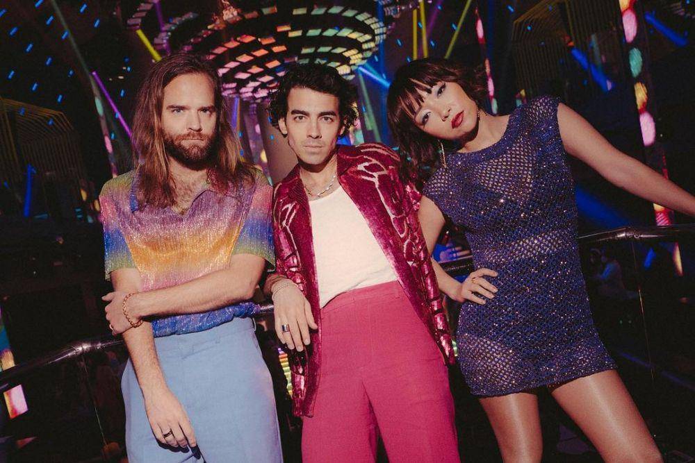 DNCE (instagram.com/dnce)