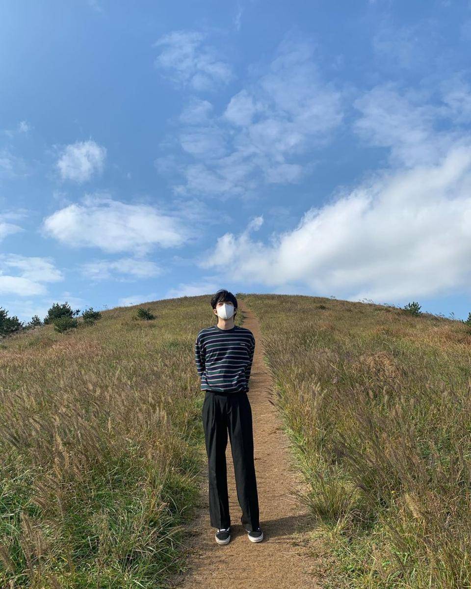 Kang Hoon (instagram.com/khoonyy)