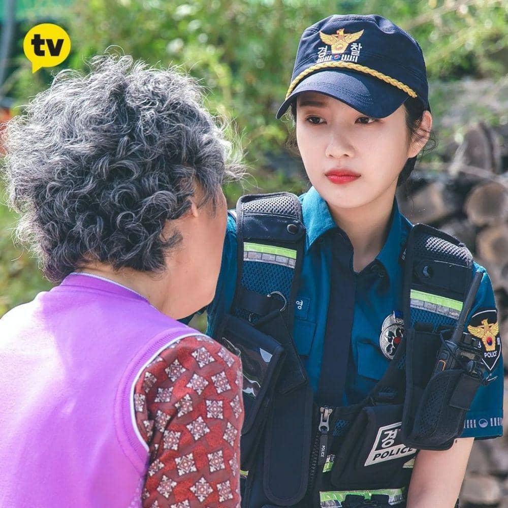 Joy Red Velvet di KDrama Once Upon a Small Town (instagram.com/kakaotv.official)