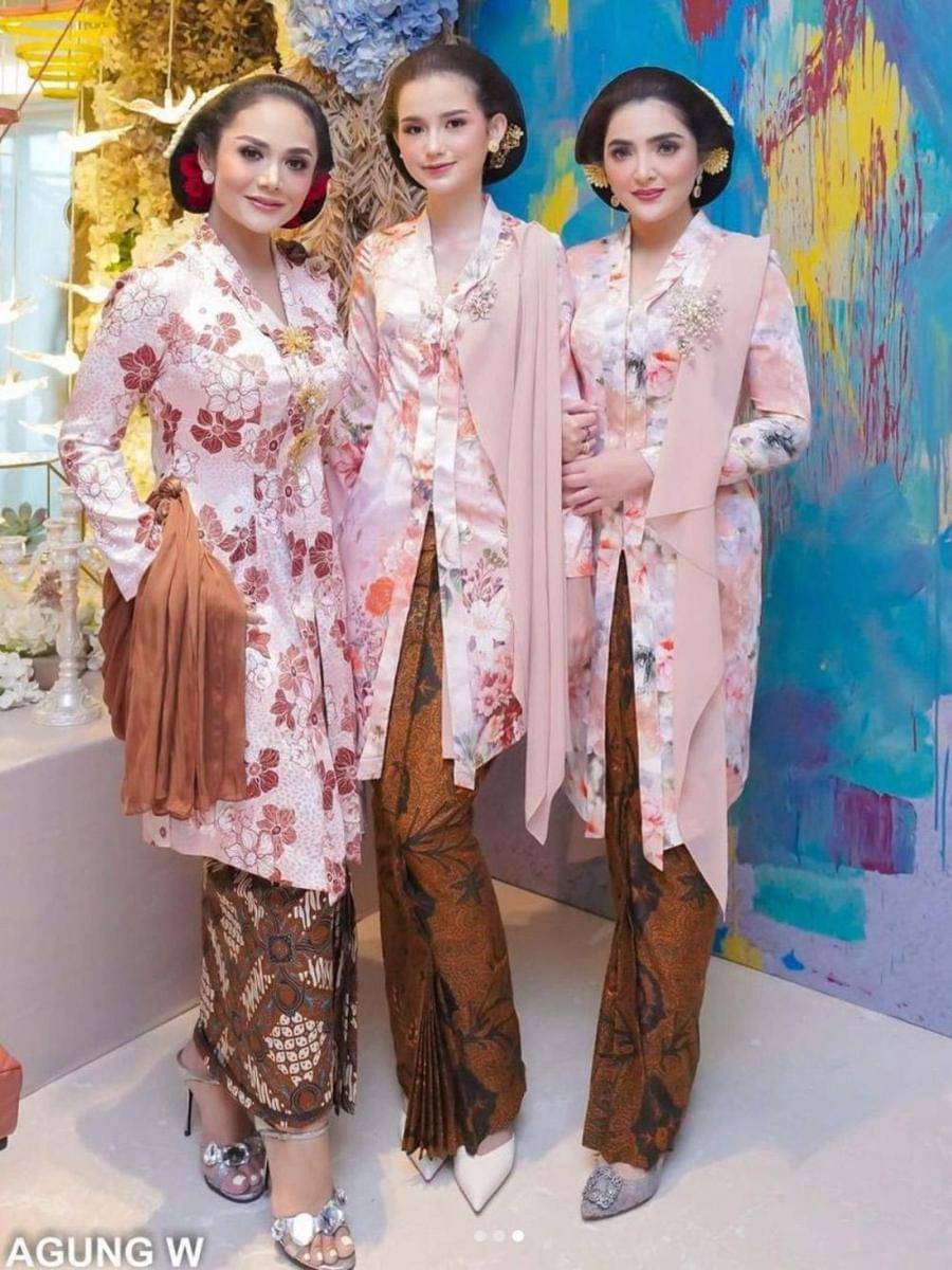 Ashanty (instagram.com/ashanty_ash/)