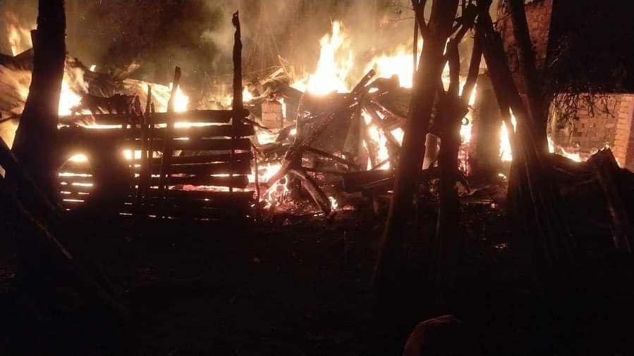 (Salah satu rumah warga yang terbakar di Sungai Keruh, Muba) IDN Times/Istimewa
