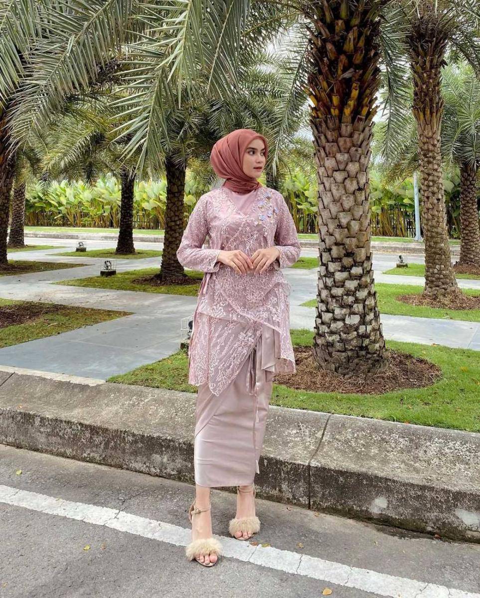 Potret OOTD (Instagram.com/halwabasheel)