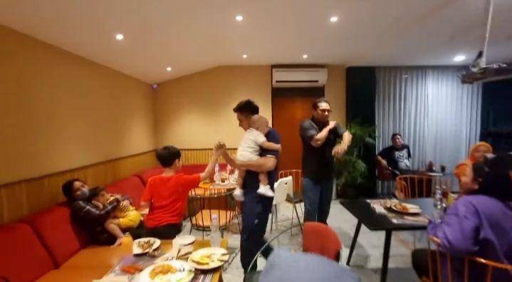 momen Baim Wong dan Kiano ketemu Rafathar (youtube.com/Baim Paula)