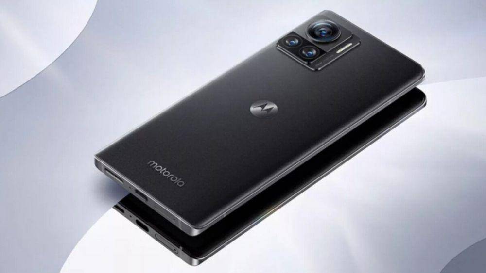 Motorola Moto X30 Pro (androidpolice.com)