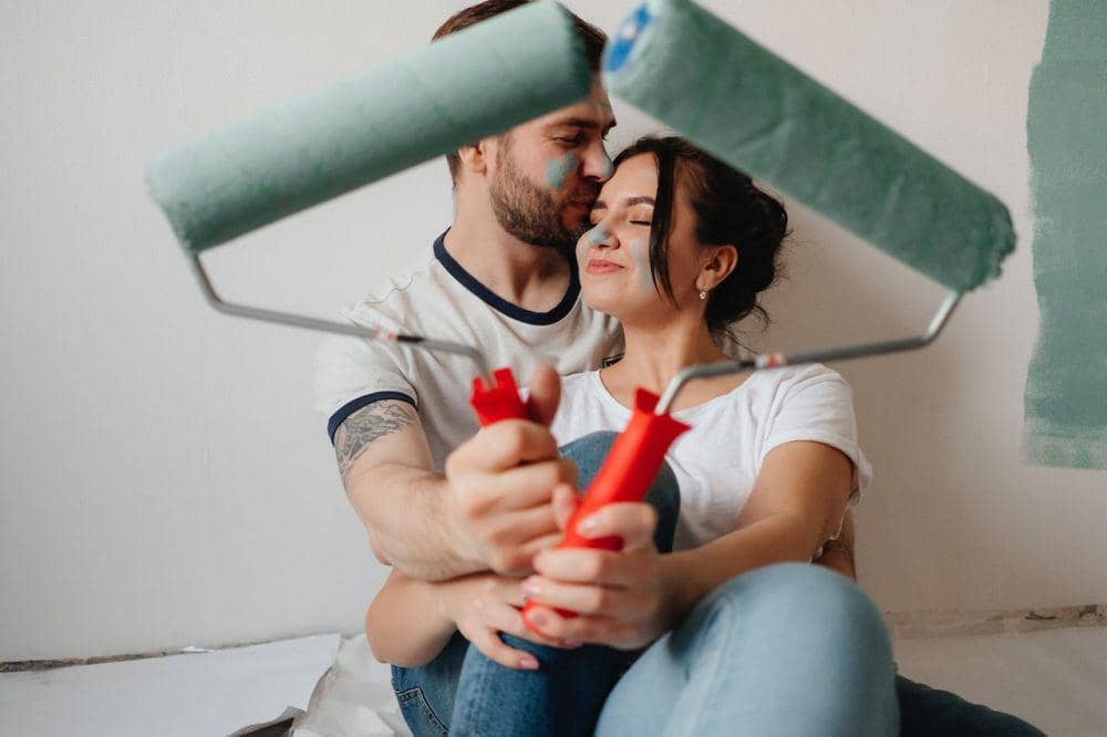 ilustrasi pasangan romantis (pexels.com/Maria Ovchinnikova)