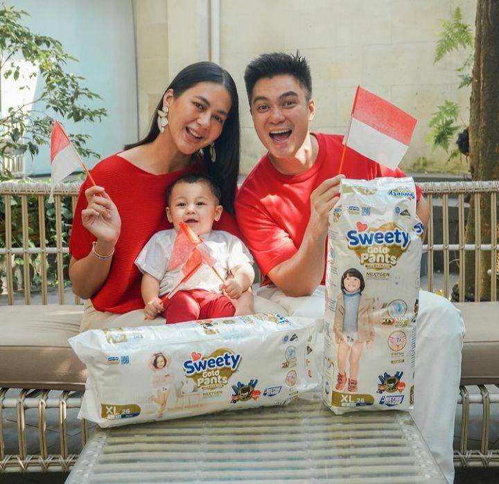 Potret keluarga Baim Wong dihari kemerdekaan. Instagram.com/paula_verhoeven