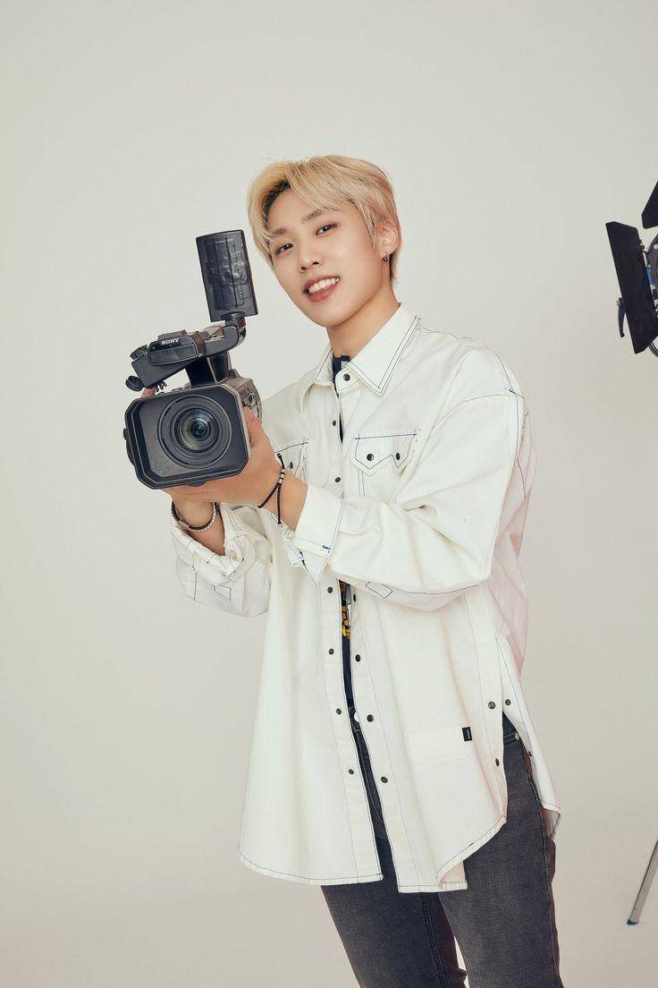 ide outfit Jacob THE BOYZ (twitter.com/TheDailyNoona)