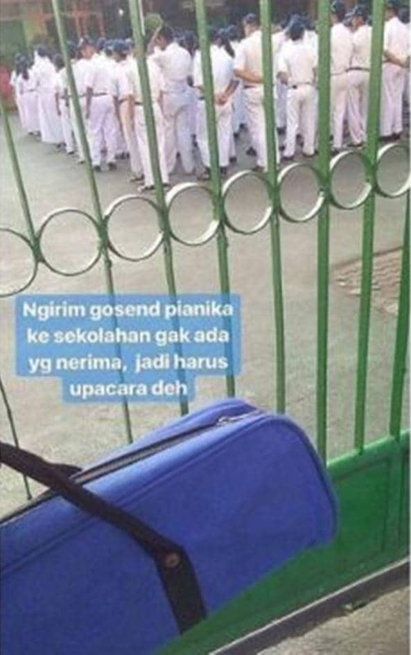 kejadian tak terduga saat upacara (instagram.com/dramaojol.id)