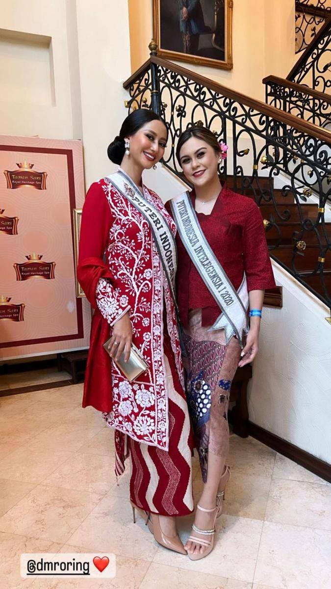 Gaya Kebaya dan Baju Adat Artis saat Upacara Kenegaraan di Istana Merdeka (instagram.com/ayumaulida97)