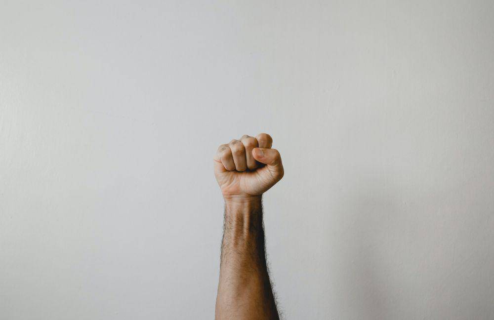 ilustrasi melawan rasa tidak nyaman (unsplash.com/Clay Banks)