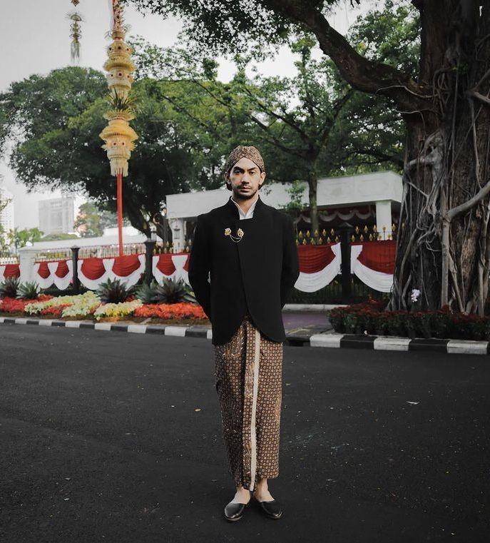 Reza Rahadian (instagram.com/hagaipakan)