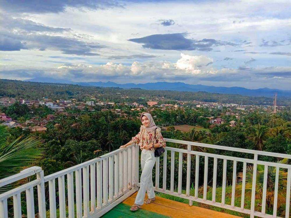 Bukit Idaman (instagram.com/indah_ist05)