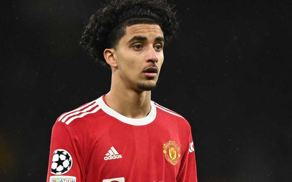 Zidane Iqbal, Gelandang Muda Manchester United Berdarah Irak