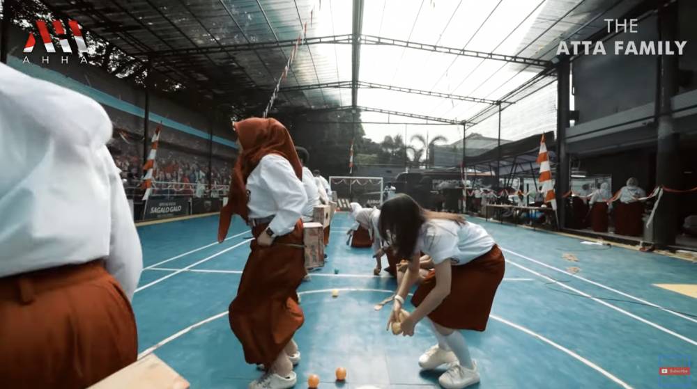 momen Atta merayakan Hari Kemerdekaan Indonesia (YouTube.com/AH)