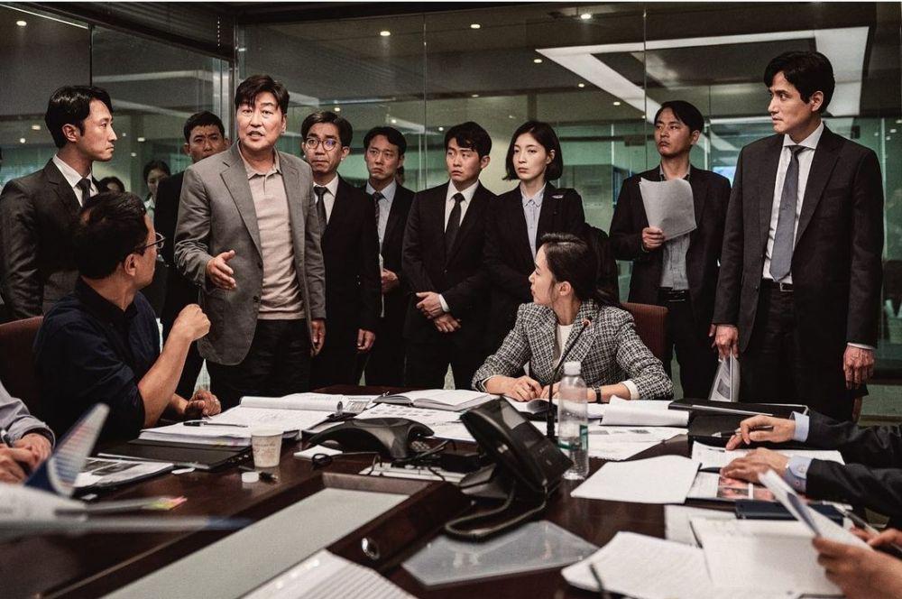 cuplikan film Emergency Declaration (instagram.com/showbox.movie)