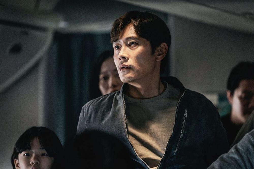 cuplikan film Emergency Declaration (instagram.com/showbox.movie)