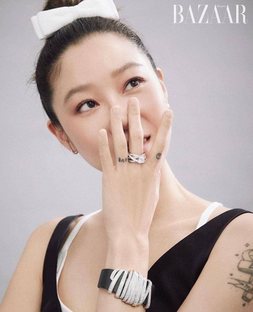 Gong Hyo Jin (instagram.com/rovvxhyo/)