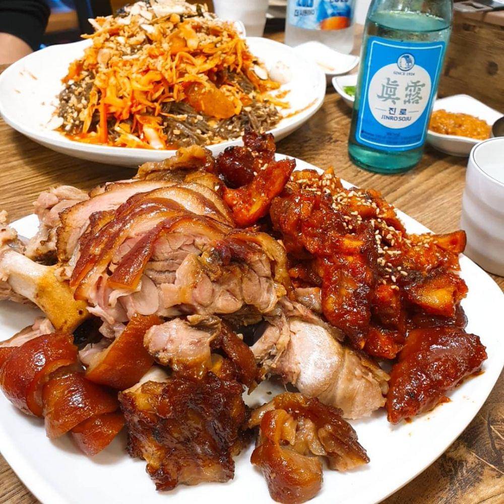 Jokbal (instagram.com/yun1208i)