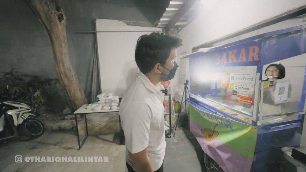 potret warung nasi bakar Melati (youtube.com/thariqhalilintar)