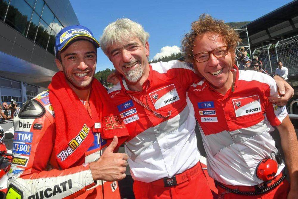 Andrea Iannone dan Tim Ducati (motogp.com)