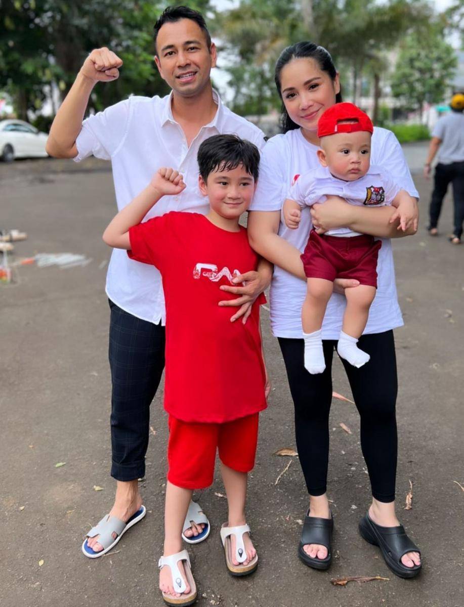 OOTD Artis Pria Rayakan Agustusan (Instagram.com/raffinagita1717)