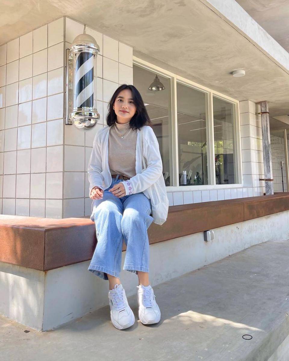 padu padan outer ala selebgram Jesicaceren (instagram.com/jesicaceren)
