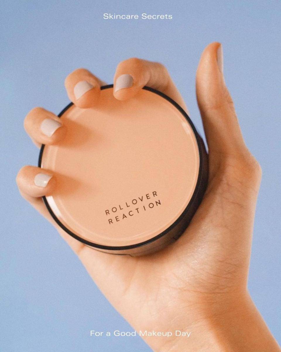 foto produk Rollover Reaction Compact Cushion Tinted Moisturizer (instagram.com/rollover.reaction)