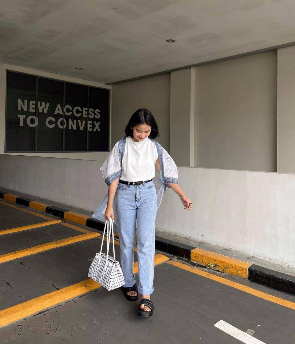 padu padan outer ala selebgram Jesicaceren (instagram.com/jesicaceren)