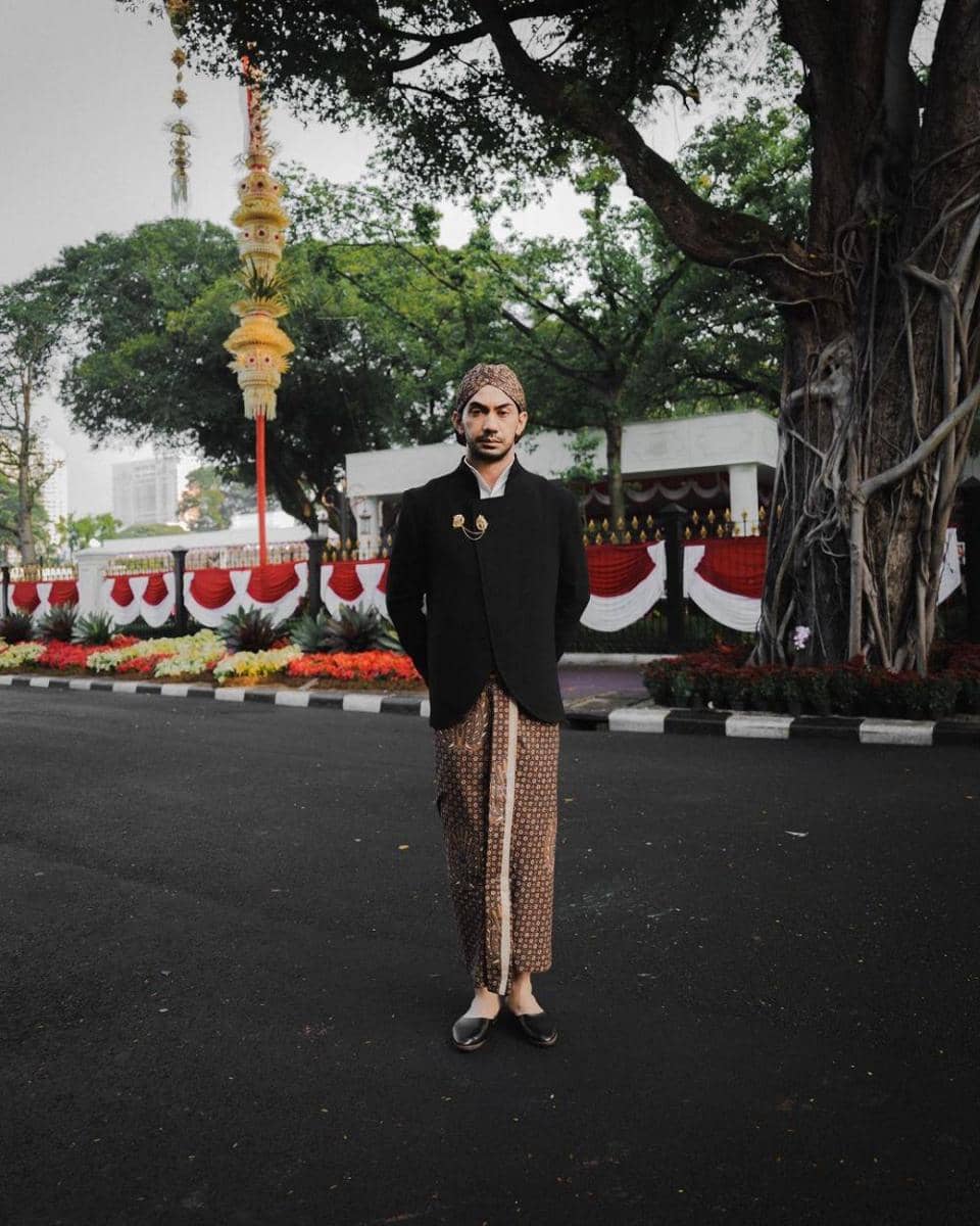 OOTD Artis Pria Rayakan Agustusan (Instagram.com/officialpilarez)