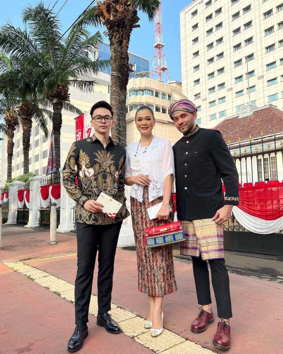 OOTD Artis Pria Rayakan Agustusan (Instagram.com/allemanagement)