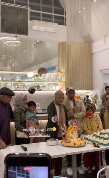 ulang tahun Zara (Instagram.com/camilliazr)