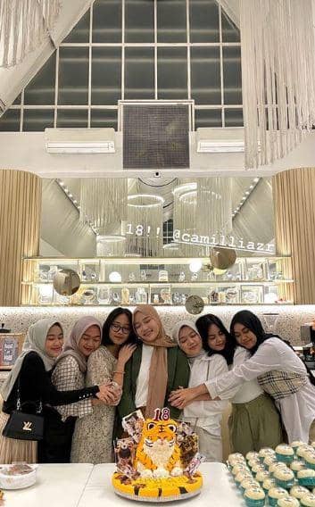 ulang tahun Zara (Instagram.com/camilliazr)