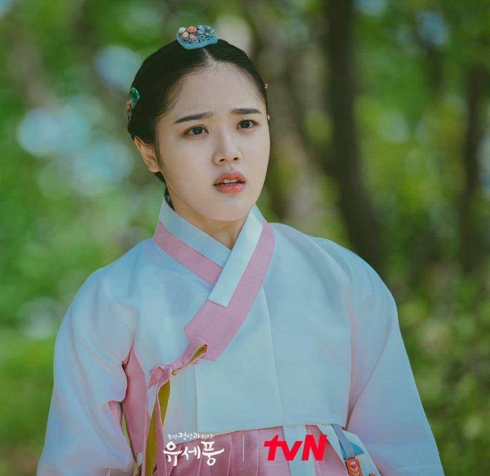 Kim Hyang Gi di drama Poong, the Joseon Psychiatrist (instagram.com/tvn_drama)
