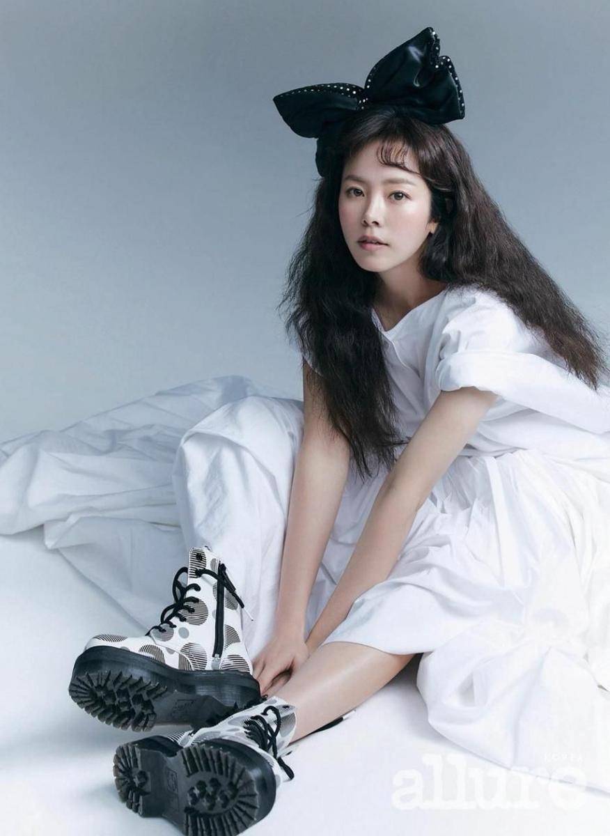 Han Ji Min (instagram.com/roma.emo)