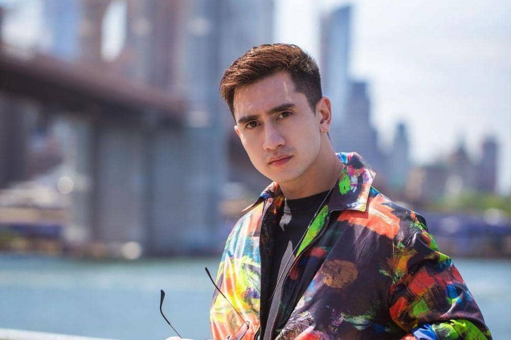 10 Artis Pria yang Dituding Gay oleh Netizen