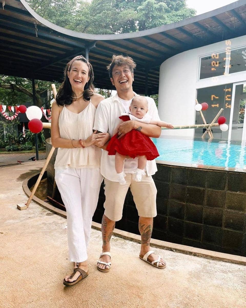 OOTD Artis Pria Rayakan Agustusan (Instagram.com/nadinelist)