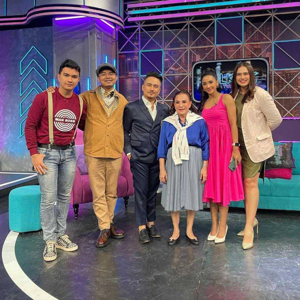 pengisi acara Talksik (instagram.com/talksik.transtv)