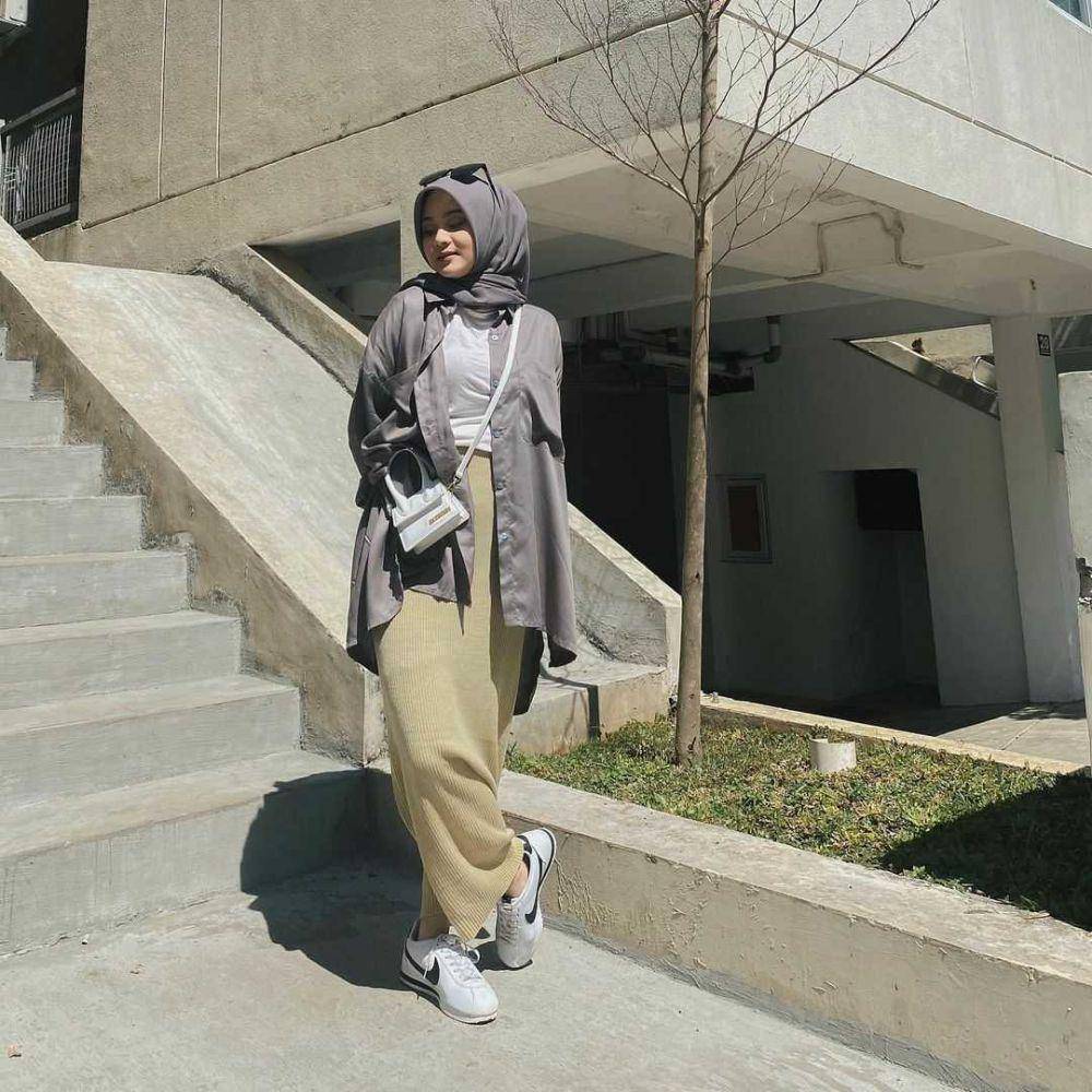 OOTD Buat Kuliah (instagram.com/alifhiafitri)