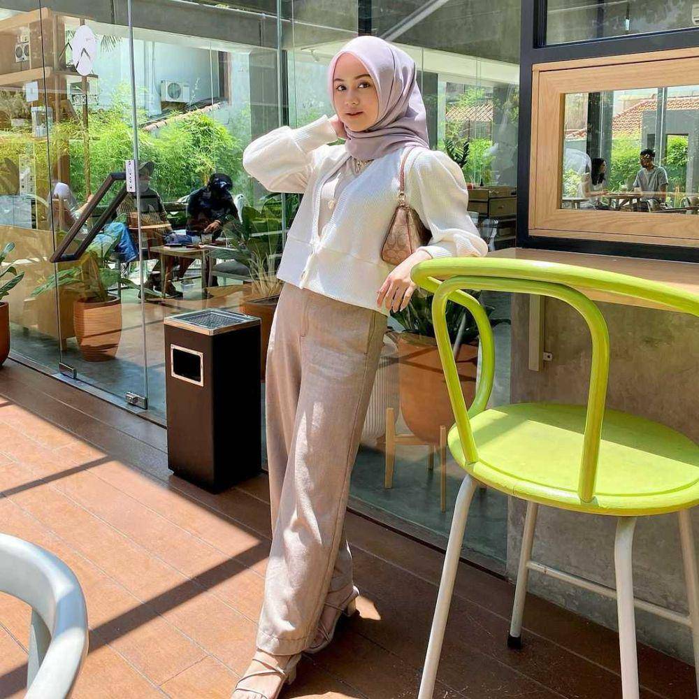 OOTD Buat Kuliah (instagram.com/alifhiafitri)
