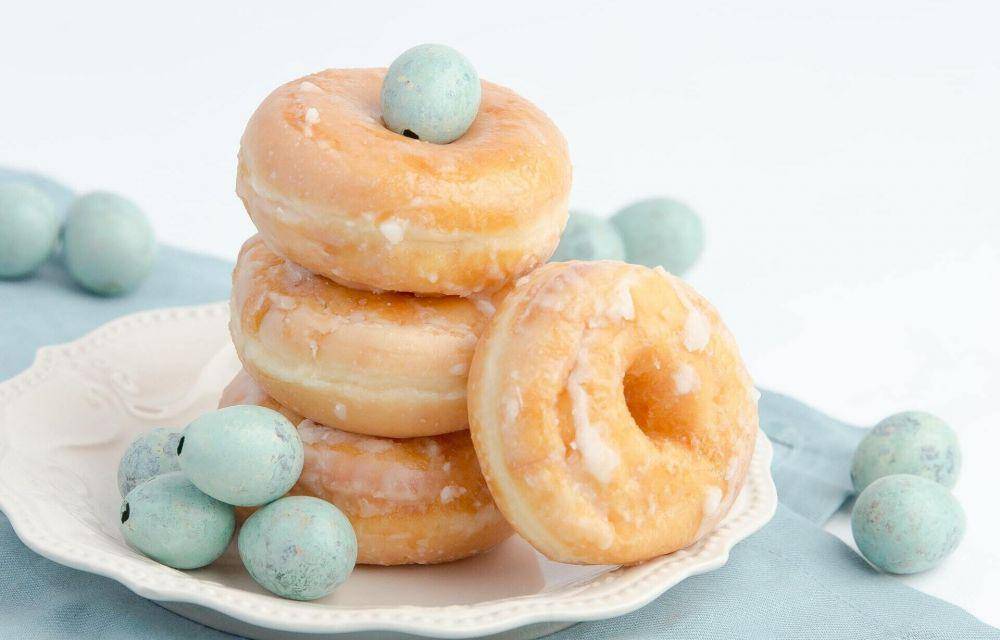 ilustrasi donat glazed (unsplash.com/Heather Ford)