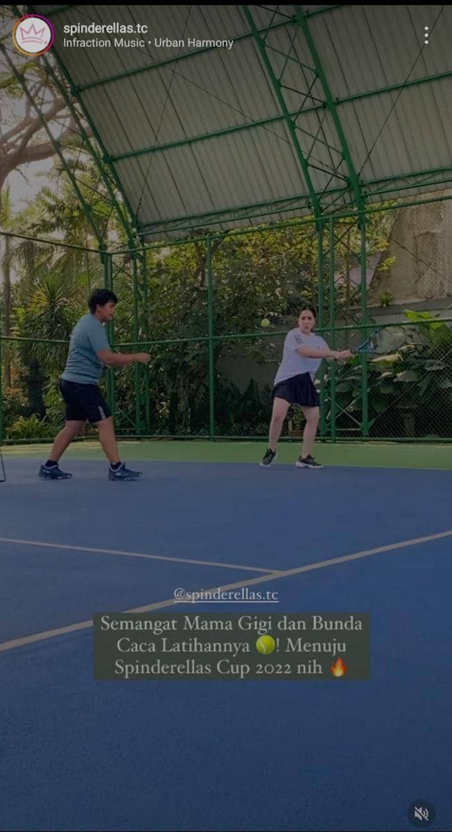 Momen tenis Nagita Slavina (instagram.com/spinderellas.tc)